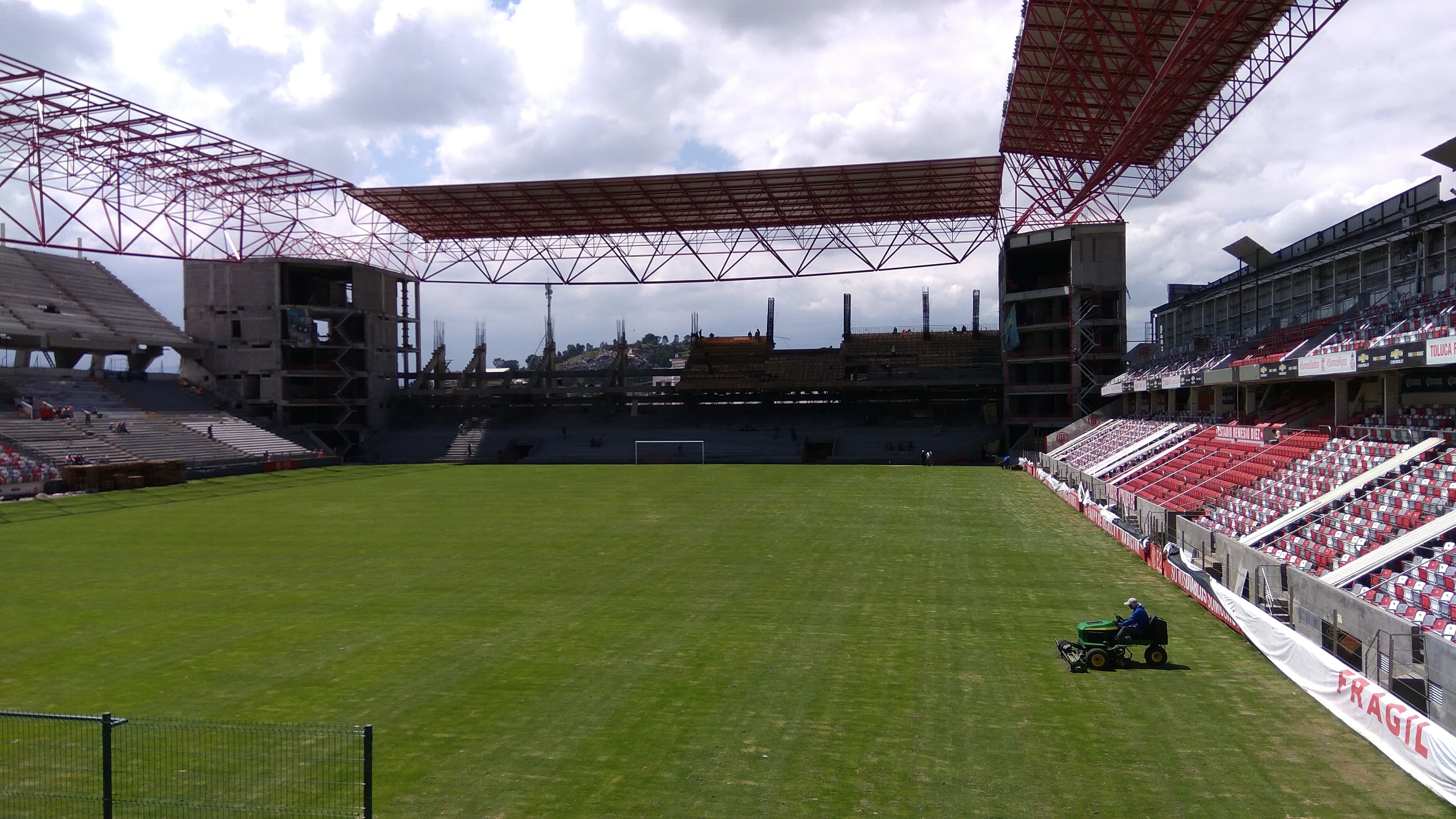 Estadio Nemesio Diez — Toluca